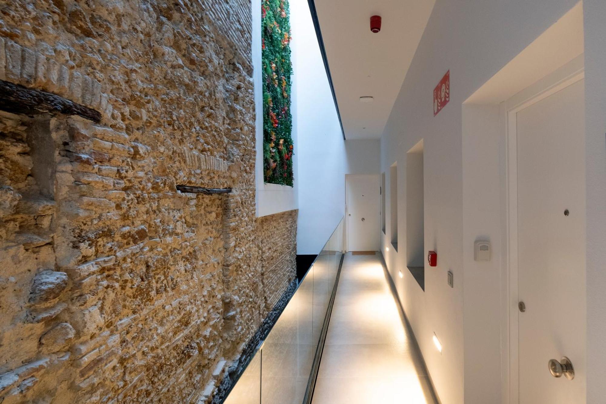 Villar Suites By Cadiz4Rentals ภายนอก รูปภาพ