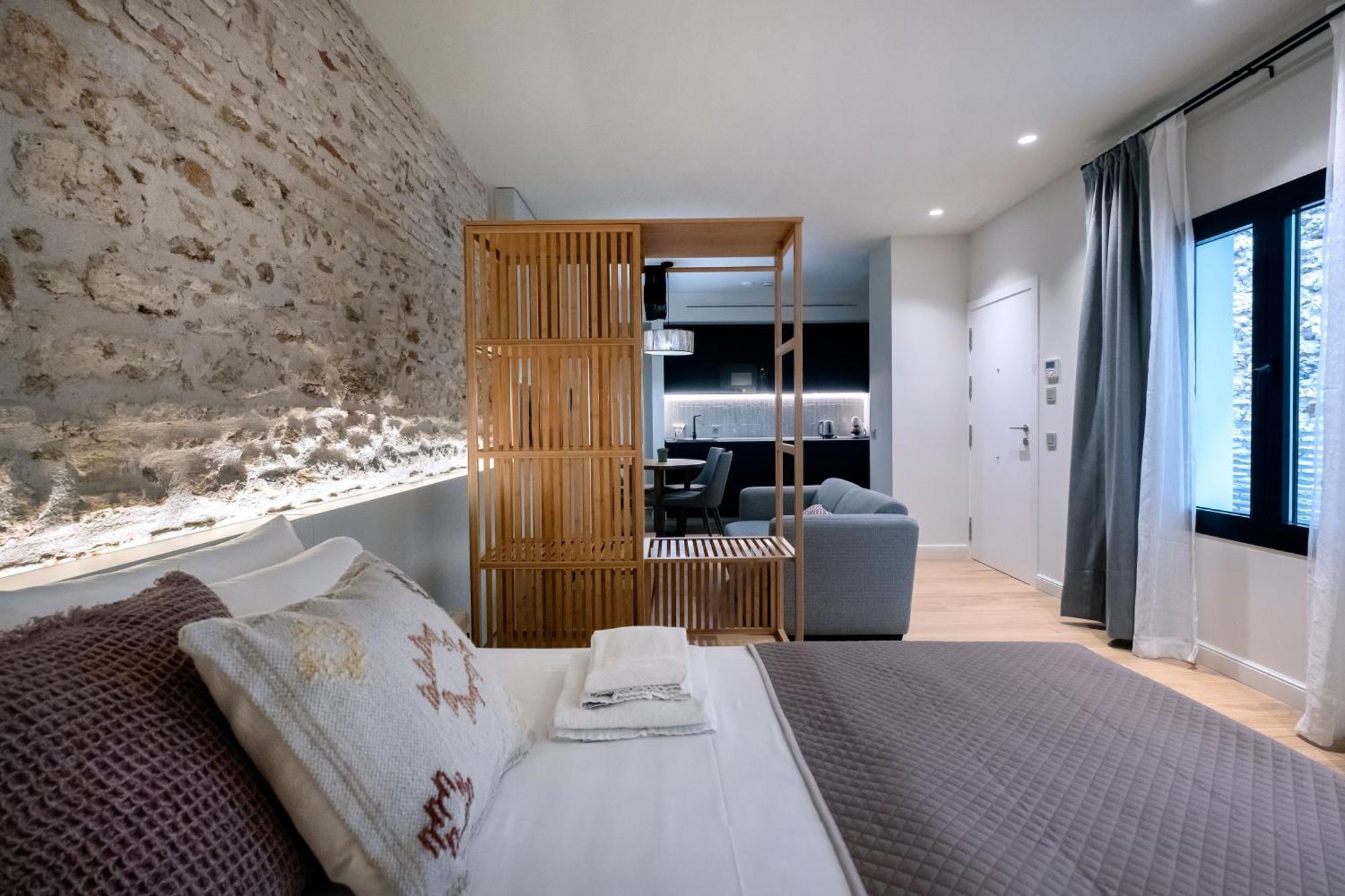 Villar Suites By Cadiz4Rentals ภายนอก รูปภาพ